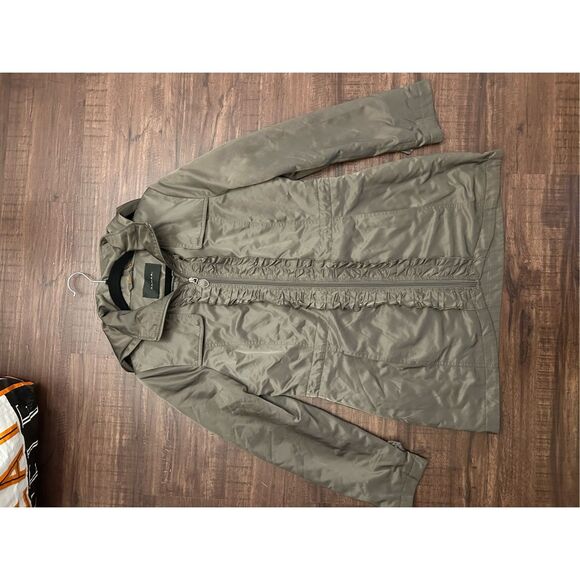 Tahari Quilted Ruffle Zip Coat, Hooded Jacket, Sz Medium - Picture 11 of 14